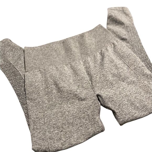 Fabletics size XS workout pants excellent condition see pics - Picture 1 of 2